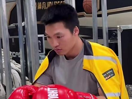 国内格斗“业余天花板”武林风拳王争霸赛,倍雷拉VS 格斗小学生