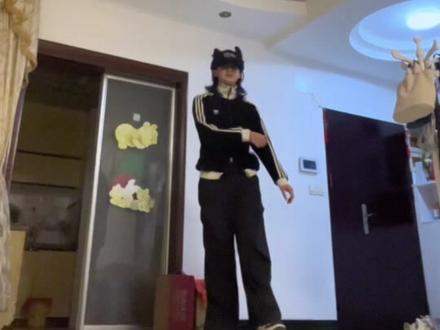 回复 @白馒头的评论 橹穆进行曲教程来了
#橹穆进行曲 #王橹杰 #穆祉丞 #舞蹈教学