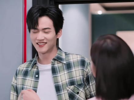 “阿姨那一个眼神不得给李雾吓得做噩梦阿~哈哈哈#周柯宇 #陈妍希 ”