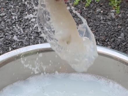 不是银子买不起,而是易拉罐更有性价比,这次用易拉罐复刻出了苗族头饰,成品真的太惊艳啦!#纯手工打造 #非遗 #传统手艺 #手艺人 #抖音手艺人