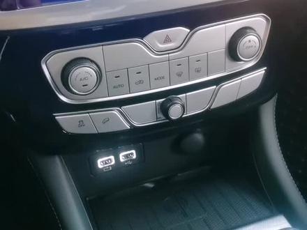 皮卡车的手机无线充电你见过吗!长城炮全球版全系标配无线充电#抖音汽车 #长城炮