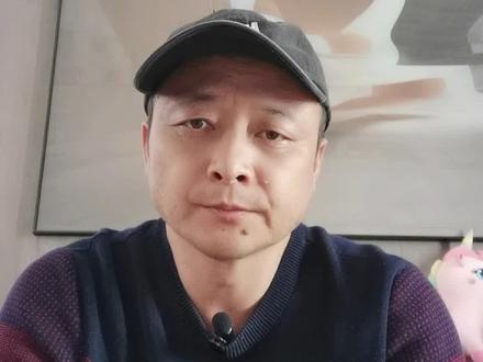 为梦想窒息的贾跃亭又又又又又又造机器人了!#贾跃亭 #机器人