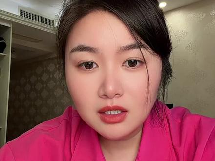 “大曾子”这是上岸了,不玩了吗?两天都没有跟新了,好担心他啊!他的情绪波动太大了,红少了哭,卖飞了哭,绿了更加哭,真怕他高血压搞发了……
