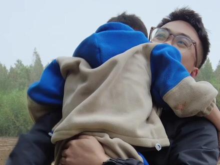 抱小孩教程 #三农#抱小孩#抱小孩教程