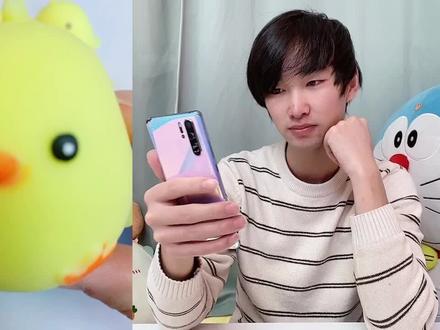 小鸡捏捏乐藏着”五彩大公鸡“,一口气剪4只,放床头会有鸡叫?