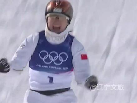 岁月不败热爱,徐梦桃,你是辽宁人的骄傲!#辽宁文旅 #花式过冬嗨游辽宁 #辽宁的冬天也太全面了 #徐梦桃你还是第一