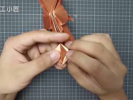 疯狂做了6小时,折成了一只小狐狸,成品非常满意