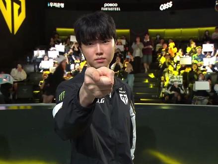 Chovy又在 🫵大荒囚天指#chovy #Lck