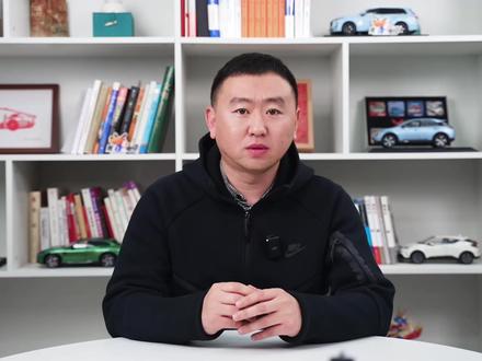 窄路博弈小能手小鹏VLA 2.0 窄路博弈是当下智驾技术发展水平的试金石。现在,小鹏VLA 2.0来了!它怎么样?
为了回答这个问题,我们在广州做完1天92公里测试之后,在北京又做了为期2天的深度测试,测试里程186公里。测试车型是全新小鹏P7,测试版本为VLA 2.0 beta3.0。
第一电动编辑部在北京标定的三条测试路线,堪称魔鬼测试,其中包含了八里庄路极窄路段弯道和过桥机非混行、东四环慈云寺桥下黑暗环境主出辅、红领巾桥向南东四环辅路连续向左三次变道然后快速汇入主路、大洋路批发市场内部道路等。
先说结论:这是迄今为止我们开过的智驾里边最会“思考”,最能“挤”的,我们给它起了一个外号叫“窄路博弈小能手”——我分三个部分,来让大家看看它的本事,第一:挤;第二:等;第三:跟。 #小鹏汽车 #小鹏第二代VLA妈妈都爱开的国民智驾 ##小鹏P7第二代VLA预判快人一步 #小鹏P7第二代VLA封神时刻 #小鹏第二代VLA拉开代际差的时刻到了