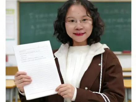 五下第四单元作文《他……》 广州五下第四单元作文怎么写?
点赞收藏视频,写作不迷路
#家长必读知识分享 #作文 #小学语文 #教育 #广州