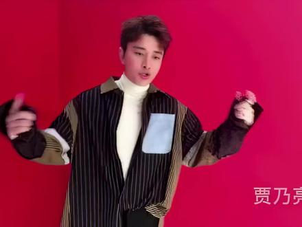 武大郎再窝囊也没给西门庆加过油阿.这跟在后面推有啥区别😭😭