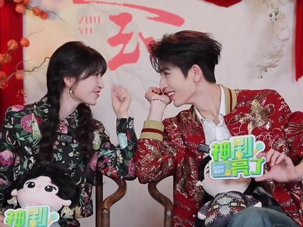 🥰太甜蜜了二位#张凌赫 #田曦薇 #逐玉 #田作之赫 #cp