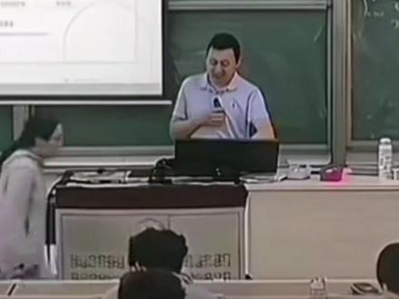 原来哈哈姐不是在搞抽象,而是当代标杆仁义姐