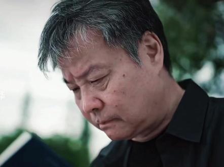 余华称“草台就是最好的班子”引争议 ,于正批评“离毒鸡汤远一点”,张雪机车:管它草不草台,先搭起班子,把草台变成领奖台#余华 #张雪 #于正