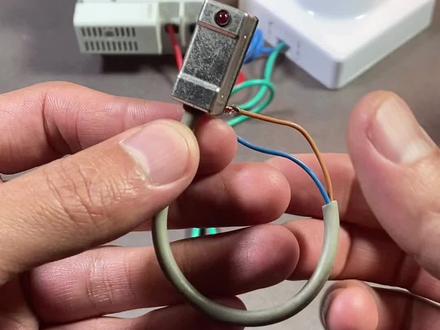 磁性开关控制灯 #接线小技巧