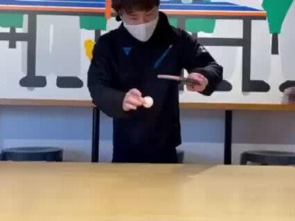 高粘、高弹、蓝海绵、 你苦苦寻找的正手套会是它吗?#乒乓球拍搭配 #乒乓球 #victas #粘性强#乒乓球拍测评 #套胶