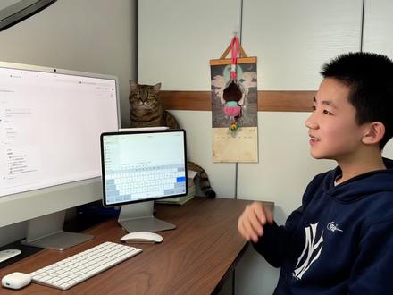 看我让3只龙虾,在飞书群里“开日会”! OpenClaw云端版Kimiclaw可以实现多Agent绑定飞书群啦!带你完整了解使用流程,从配置到接入一步一步演示,上手极快!直接省掉了买Mac mini和配置环境的麻烦。我在群里安排了3个KimiClaw互相配合打工,体验了一把赛博包工头的快乐!👷♂️ #OpenClaw #飞书机器人 #kimi #kimiclaw #AI办公