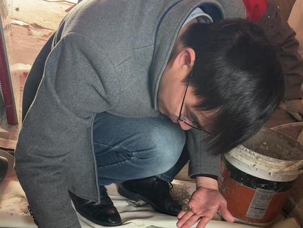 过门石就像过去的门槛一样,要选个好日子安装,不知道我这个做法对不对#记录装修过程 #装修日记vlog #记录工地上的点点滴滴 #生活不会辜负每一个努力的人