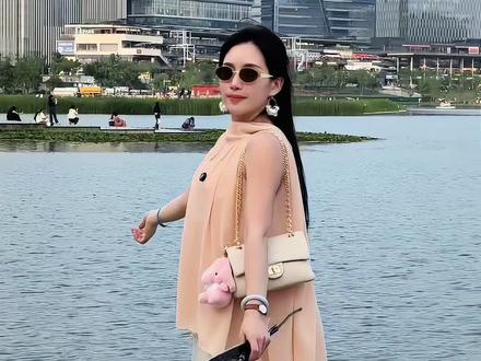 金融岛,怎么人山人海啊 #金融岛520#爱的能量搭子仲景左归丸