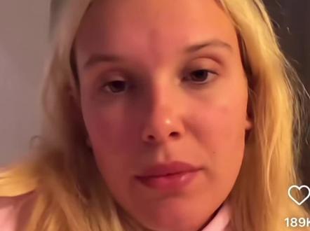 刚刚,米莉就最近的外网新闻做出了回应。 米莉:想花点时间来谈谈我认为比我更大的事情,这影响到每个在公共监督下成长的年轻女子。我觉得有必要说出来。我10岁时开始从事这个行业。我在世界面前长大,因为某种原因,人们似乎无法陪我成长。相反,他们表现得好像我应该及时保持冷冻,就像我应该仍然像我在《怪奇物语》第1季那样。因为我没有,所以我现在成了目标。
来聊聊文章,头条,那些迫切想撕掉年轻女子的人。
“为什么 Zers一代像米莉•鲍比•布朗一样老得这么严重?'由莉迪亚.霍肯。
“米莉•鲍比•布朗对她的脸做了什么?'来自 John Ely。
“米莉•鲍比•布朗误认为某人的妈妈,因为她引导妹妹艾娃通过洛杉矶”由卡西•卡彭特作。
“小不列颠的马特•卢卡斯野蛮地袭击米莉•鲍比•布朗的新“妈妈
改造”造型”-由贝森•爱德华兹撰写,放大了侮辱,而不是质疑为什么一个成年男人嘲笑一个年轻女子的外表。这不是新闻。这是欺凌。成人作家花时间解剖我的脸、我的身体、我的选择,这令人不安。这些文章中有些是由女性写的?更糟糕。我们总是谈论支持和振奋年轻女性,但当时间到来时,似乎更容易让她们点击。幻想破灭的人无法忍受看到一个女孩按照她的条件成为女人,而不是他们的条件。我拒绝为成长道歉。我拒绝让自己变小,以满足那些无法满足看到一个女孩变成一个女人的人的不切实际的期望。
我不会为我的外表、穿着或展现自己而感到羞耻。我们已经成为一个批评比称赞容易得多的社会。为什么说些可怕的话而不是说些好听的话是下膝盖的反应?如果你对此有意见,我不得不想知道到底是什么让你这么不舒服?让我们做得更好。不仅是对我来说,而是对每个应该成长的年轻女孩来说,而不怕因为简单的存在而被撕裂。#怪奇物语 #怪奇物语第五季 #strangerthings #netflix