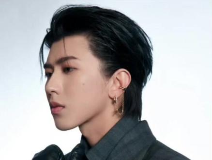 双担无粉籍#蔡徐坤演唱会 #蔡徐坤#煮雨波@蔡徐坤 @抖音热点 #会火