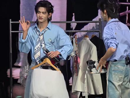 钓系小高。
@云旗Yunqi @郝熠然
#云旗郝熠然 #云熠cp #云熠99 #云熠星河 #我的追星日记