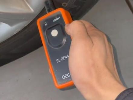 别克昂科威胎压静态学习方法。有任意激活胎压监测工具均可。#胎压监测 #汽车胎压监测#汽车配件