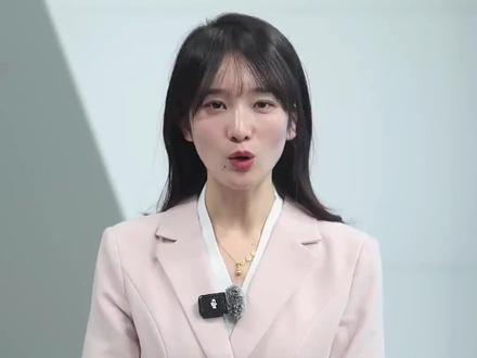 首次“换乘”回家!神20航天员的返回之路有啥不一样?
欢迎回家!就在今天,神舟二十号航天员乘组搭乘神舟二十一号飞船,成功返回东风着陆场,为我们这次“太空差旅”画上了一个不同寻常的句号。
请点击视频查看这份“不同寻常”!