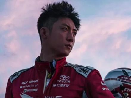 黄景瑜
在《飞驰人生》系列中
林臻东角色
的演变与魅力
下#飞驰人生 #电影 #电影解说 #心理 #性格