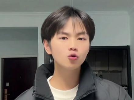 小徐装“十三”再逛太古里,以为有经验不再冲动消费,结婚万万没想到!#内容过于真实 #冲动的惩罚 #搞笑 #大学生 @小徐呀努力