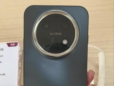 畅享90ProMAX 开始预售啦 搭载麒麟8000芯片,丝滑流畅不卡顿
电池搭载8500毫安大电池,看短剧可看900集
导航定位最准确
通信能力最强
价格1999元起,
可参与预定优惠、国补优惠~
你会选择吗?
#华为手机 #华为畅享90配置参数 #