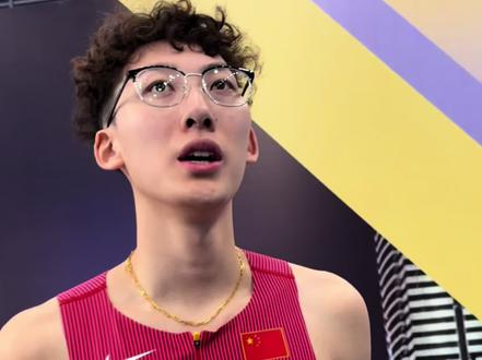 小伙子们的心态都超级好!
年轻人的心态对比去年也发生了些许变化,或许这就是成熟,勇敢的拥抱你未来的职业生涯吧!加油👏
#陈圆将#徐卓一#男子跨栏#亚洲田径室内锦标赛