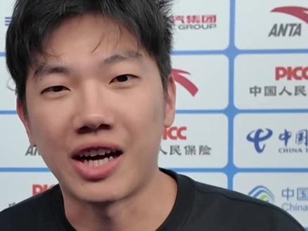 第十五届全运会吉祥物“喜洋洋”“乐融融”的扮演者0帧起手揭秘“大湾鸡”绝活。(视频来源:央视体育)#2025全运会 #媒体精选计划