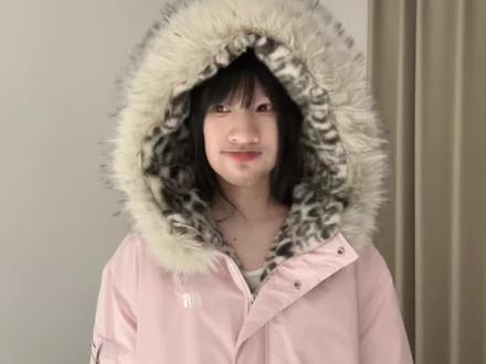 我还想把你喂到胖胖的😊我对你的爱永远都是一样的😍#手势舞教程#变装教程#一学就会系列音频@木秋 原声@李哈哈!感谢陪伴