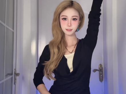 依旧广播体操~闺蜜们快来拍最近超火的「七彩阳光广播体操」!#七彩阳光 #广播体操 #卡点舞 #早春穿搭 #我要上热门