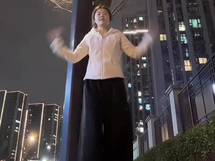 focus进行曲建设一下#focus进行曲 #hearts2hearts #抖音热门舞蹈计划 #抖音舞蹈年终盘点 #抖音年味舞蹈大赏