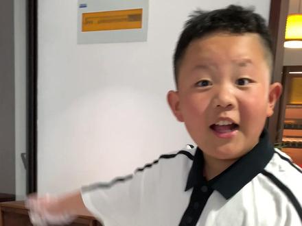 把榴莲肉藏起来骗弟弟吃光了哈哈#邋遢东西