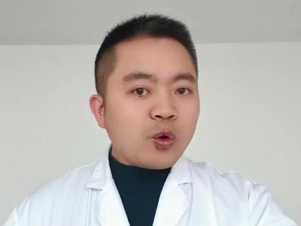 花生吃生还是熟?3 个好处+1 个致命禁忌,高血压糖尿病的人也能放心吃#花生 #张宗锁 #饮食健康 #抖出健康知识宝藏 #抖音出品你好急诊医生 @锁哥聊慢病