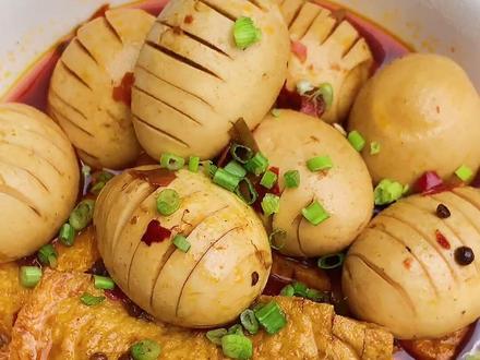 卤花干鸡蛋,浓郁卤香味,一闻到就饿的不行 #美食