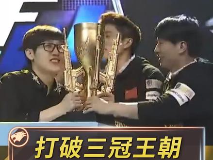 【CF】打破三冠王朝,回顾白鲨翻盘之旅 #穿越火线 #cfpls20 #cf