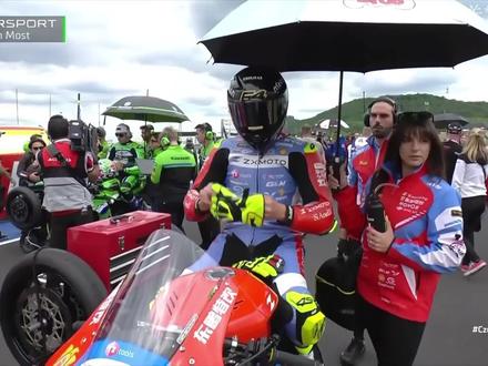 张雪机车捷克站荣获五冠王,用实力打破所有偏见!#张雪机车#motogp#瓦伦丁德比斯#WSBK
