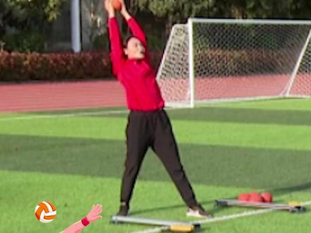 2025年郑州中招体育考试项目规范:实心球项目考试办法及注意事项。#体育 #中招体考 #体育郑州