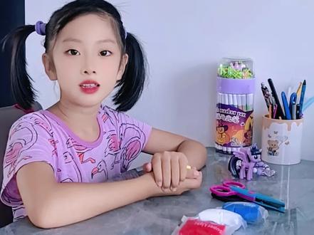 #钢铁侠粘土教程 6岁妹妹把黏土玩成了黑科技🔧 钢铁侠看了都直呼“这届人类幼崽太卷了!” 漫威宇宙需要你,快出道!#彩泥 #美丽的童年 #粘土 #宅家小孩乐翻天