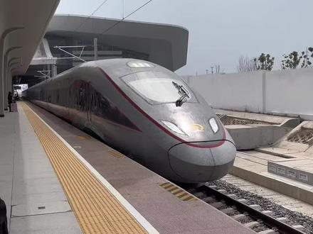 @🌈唐艺(22-24号晚7点荆门园博园) @唐艺起去远方 已到!金龙泉说到做到#第18届金龙泉感恩漳河日#金龙泉啤酒#金龙泉好水源酿好啤酒#唐艺大舞台#荆门园博园