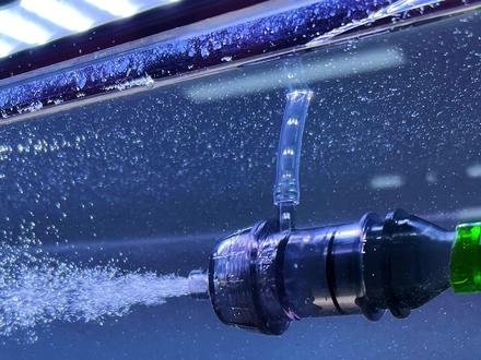 鱼缸不插电增氧器,可以代替氧气泵~#水族 #观赏鱼 #养鱼日记