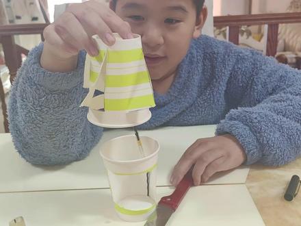 趣味小实验微视频《走马灯》#科学小实验 #认真的样子真可爱 #动手能力培养