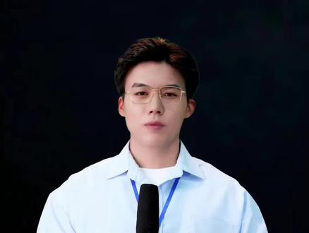 #红果短剧 #红果 #演员认证 #抖音认证 #认证
红果养号最简单方法
首先需要入驻红果,关联自己所拍摄的所有短剧作品:
入驻红果后,开始选题策划:梳理短剧爆点,开头即吸引眼球,避免流水账式文案,两句话一个反转,用夸张手法描述剧情。
视频制作:学习视频封面设计技巧,注重色彩搭配和视觉冲击;利用剪映等工具进行视频去重,提高原创度;保持视频节奏快,前三秒必须抓住用户。
原创性:确保内容是自己创作或独特见解的,避免抄袭或模仿。
更新频率:保持一定的更新节奏,使粉丝保持对账号的关注。
积极互动:
回复评论:及时、真诚地回复粉丝的评论,建立良好的互动关系。
如果您觉得红果入驻流程繁琐,也可以找我们帮忙只需提供资料即可。