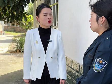 姐妹俩串通一气在公司胡作非为!