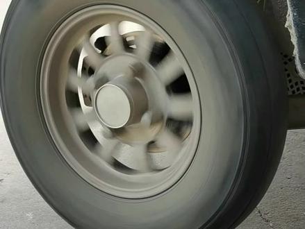 #修车我是认真的#小刀电动车#电动车知识 #电动三轮维修与保养后轮异响,更换轴承。