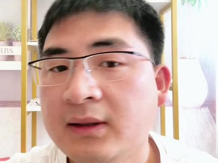 戴眼镜夹脸或太松了往下掉怎么办 自己调一下就好了#专业验光配镜 #眼镜修复 #热门推荐 #抖音小助手